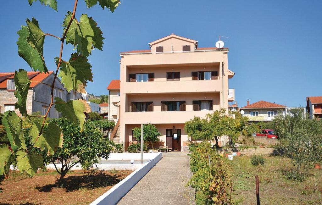 Apartman Tudor Stari Grad  Exteriör bild